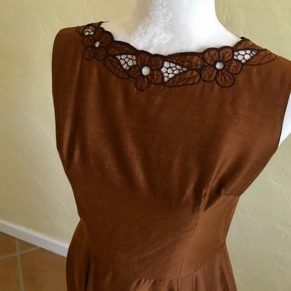 [VTG] Bronze Sheath Dress - Picture 2 of 5